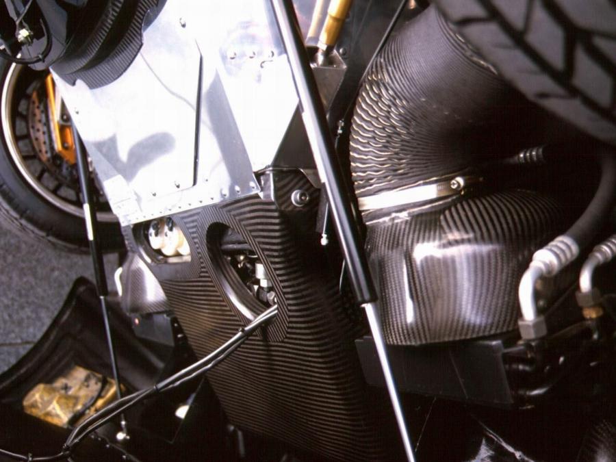  Porsche 962 Dauer Le Mans 1994 года  (фото 3 из 28)